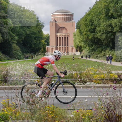 14.09.2025 - Stadtparktriathlon Michael Burmester http://msf.ph/oto/8900615 14.09.2025 13:05:38 Radfahren 1330, 1344, 1356, 1388, 1494, 1511 meine-sportfotos.de