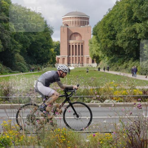 14.09.2025 - Stadtparktriathlon Michael Burmester http://msf.ph/oto/8900620 14.09.2025 13:05:39 Radfahren 1330, 1344, 1356, 1388, 1494, 1511 meine-sportfotos.de