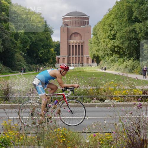 14.09.2025 - Stadtparktriathlon Michael Burmester http://msf.ph/oto/8900642 14.09.2025 13:05:55 Radfahren 1327, 1332, 1383, 1513 meine-sportfotos.de