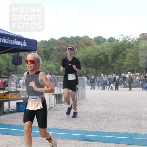 14.09.2025 - Stadtparktriathlon Strokosch-Dieckow http://msf.ph/oto/8900643 14.09.2025 14:39:32 Ziel 1549, 1561, 1720, 1765 meine-sportfotos.de