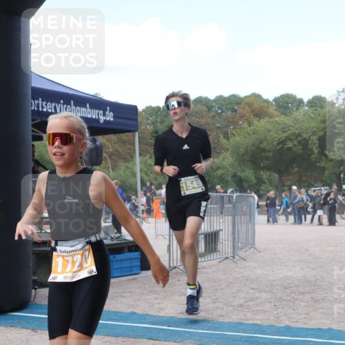 14.09.2025 - Stadtparktriathlon Strokosch-Dieckow http://msf.ph/oto/8900644 14.09.2025 14:39:32 Ziel 1549, 1561, 1720, 1765 meine-sportfotos.de