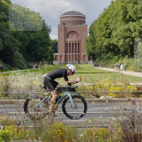 14.09.2025 - Stadtparktriathlon Michael Burmester http://msf.ph/oto/8900667 14.09.2025 13:06:18 Radfahren 1328, 1336, 1359, 1392, 1484 meine-sportfotos.de