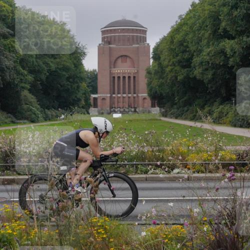 14.09.2025 - Stadtparktriathlon Michael Burmester http://msf.ph/oto/8900670 14.09.2025 09:19:54 Radfahren 306, 366, 438, 442, 485 meine-sportfotos.de