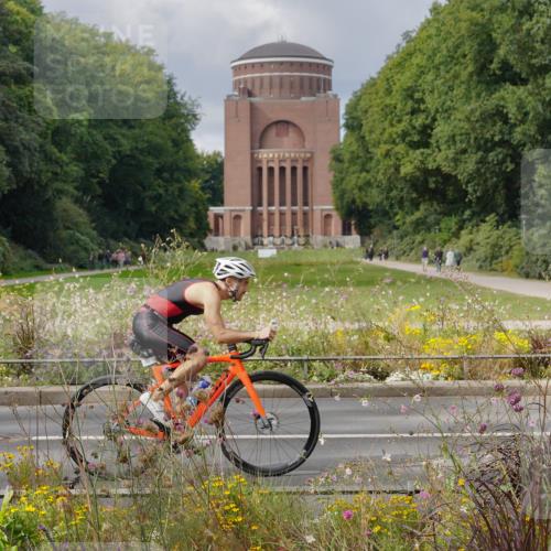 14.09.2025 - Stadtparktriathlon Michael Burmester http://msf.ph/oto/8900677 14.09.2025 13:06:28 Radfahren 1328, 1359, 1371, 1381, 1391, 1413, 1452 meine-sportfotos.de