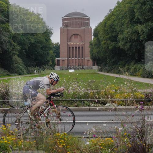 14.09.2025 - Stadtparktriathlon Michael Burmester http://msf.ph/oto/8900679 14.09.2025 09:20:01 Radfahren 306, 333, 423, 438, 503 meine-sportfotos.de