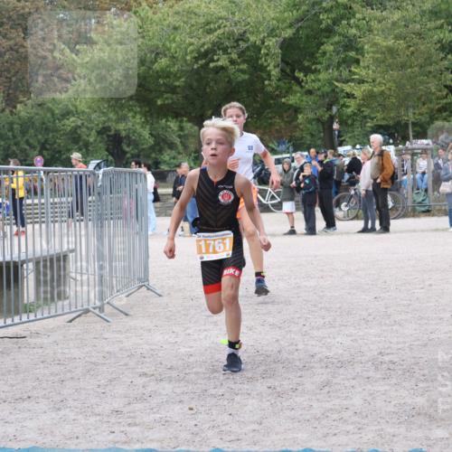 14.09.2025 - Stadtparktriathlon Strokosch-Dieckow http://msf.ph/oto/8900689 14.09.2025 14:40:00 Ziel 1710, 1761 meine-sportfotos.de