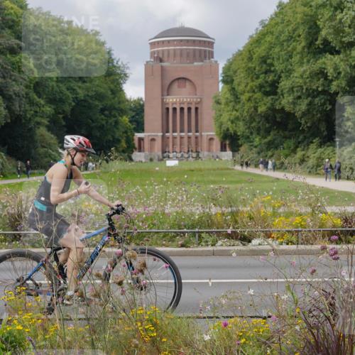 14.09.2025 - Stadtparktriathlon Michael Burmester http://msf.ph/oto/8900701 14.09.2025 13:06:47 Radfahren 1442, 1446, 1495 meine-sportfotos.de