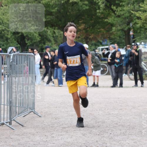 14.09.2025 - Stadtparktriathlon Strokosch-Dieckow http://msf.ph/oto/8900711 14.09.2025 14:40:14 Ziel 1699, 1751, 1768, 1778 meine-sportfotos.de