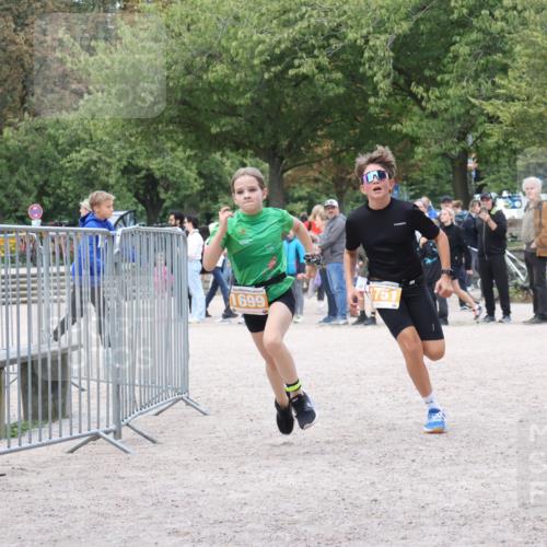 14.09.2025 - Stadtparktriathlon Strokosch-Dieckow http://msf.ph/oto/8900725 14.09.2025 14:40:18 Ziel 1699, 1751, 1778 meine-sportfotos.de