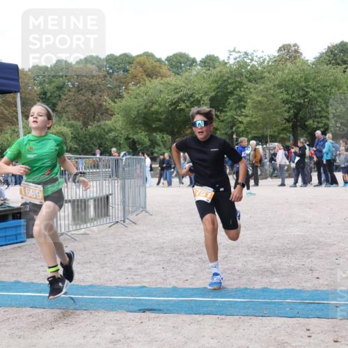 14.09.2025 - Stadtparktriathlon Strokosch-Dieckow http://msf.ph/oto/8900732 14.09.2025 14:40:20 Ziel 1699, 1751, 1778 meine-sportfotos.de