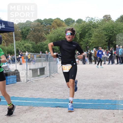 14.09.2025 - Stadtparktriathlon Strokosch-Dieckow http://msf.ph/oto/8900734 14.09.2025 14:40:20 Ziel 1699, 1751, 1778 meine-sportfotos.de
