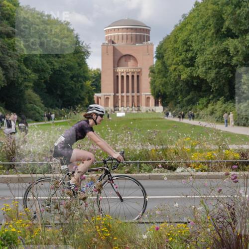 14.09.2025 - Stadtparktriathlon Michael Burmester http://msf.ph/oto/8900745 14.09.2025 13:07:24 Radfahren 1390, 1451, 1468 meine-sportfotos.de