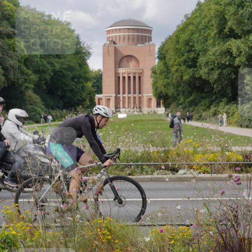 14.09.2025 - Stadtparktriathlon Michael Burmester http://msf.ph/oto/8900749 14.09.2025 13:07:30 Radfahren 1377, 1443, 1451, 1468 meine-sportfotos.de