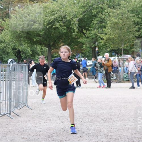 14.09.2025 - Stadtparktriathlon Strokosch-Dieckow http://msf.ph/oto/8900758 14.09.2025 14:40:40 Ziel 1557, 1694, 1696, 1781 meine-sportfotos.de
