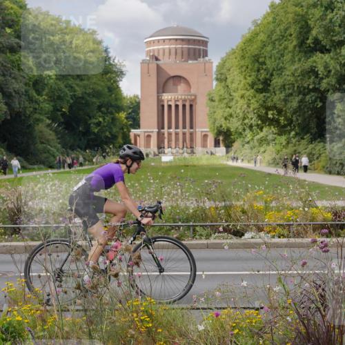 14.09.2025 - Stadtparktriathlon Michael Burmester http://msf.ph/oto/8900784 14.09.2025 13:08:05 Radfahren 1339 meine-sportfotos.de