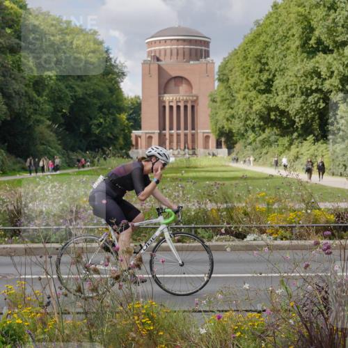 14.09.2025 - Stadtparktriathlon Michael Burmester http://msf.ph/oto/8900794 14.09.2025 13:08:20 Radfahren 1322, 1469 meine-sportfotos.de