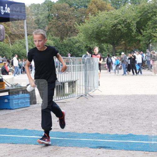 14.09.2025 - Stadtparktriathlon Strokosch-Dieckow http://msf.ph/oto/8900865 14.09.2025 14:41:18 Ziel 1727, 1744, 1748 meine-sportfotos.de