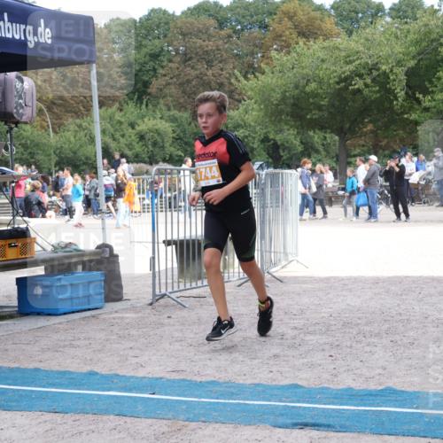 14.09.2025 - Stadtparktriathlon Strokosch-Dieckow http://msf.ph/oto/8900870 14.09.2025 14:41:21 Ziel 1744, 1748 meine-sportfotos.de