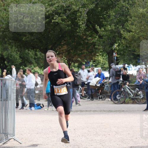 14.09.2025 - Stadtparktriathlon Strokosch-Dieckow http://msf.ph/oto/8900879 14.09.2025 14:41:56 Ziel 1722 meine-sportfotos.de