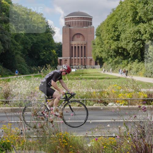 14.09.2025 - Stadtparktriathlon Michael Burmester http://msf.ph/oto/8900891 14.09.2025 13:09:20 Radfahren 1351, 1410, 1448, 1492 meine-sportfotos.de