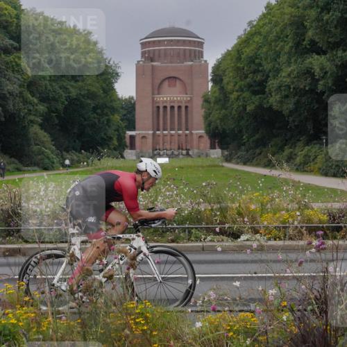 14.09.2025 - Stadtparktriathlon Michael Burmester http://msf.ph/oto/8900914 14.09.2025 09:21:36 Radfahren 323, 349, 365, 379, 383, 393, 400, 450 meine-sportfotos.de