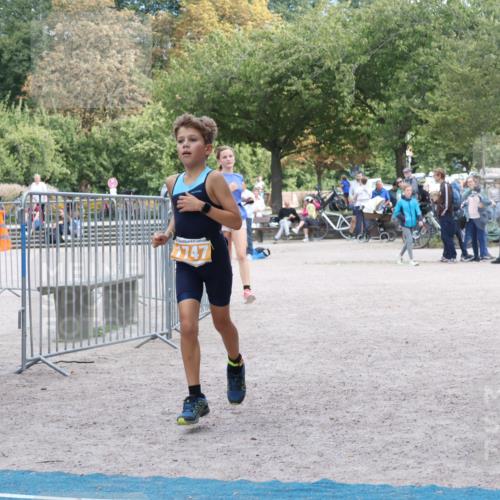 14.09.2025 - Stadtparktriathlon Strokosch-Dieckow http://msf.ph/oto/8900918 14.09.2025 14:42:15 Ziel 1698, 1747 meine-sportfotos.de