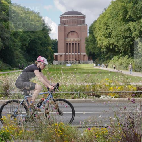 14.09.2025 - Stadtparktriathlon Michael Burmester http://msf.ph/oto/8900936 14.09.2025 13:10:00 Radfahren 1447, 1453 meine-sportfotos.de