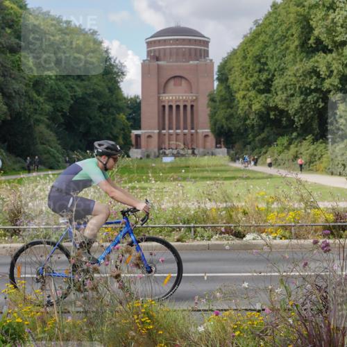 14.09.2025 - Stadtparktriathlon Michael Burmester http://msf.ph/oto/8900944 14.09.2025 13:10:10 Radfahren 1384, 1403, 1480, 1508 meine-sportfotos.de
