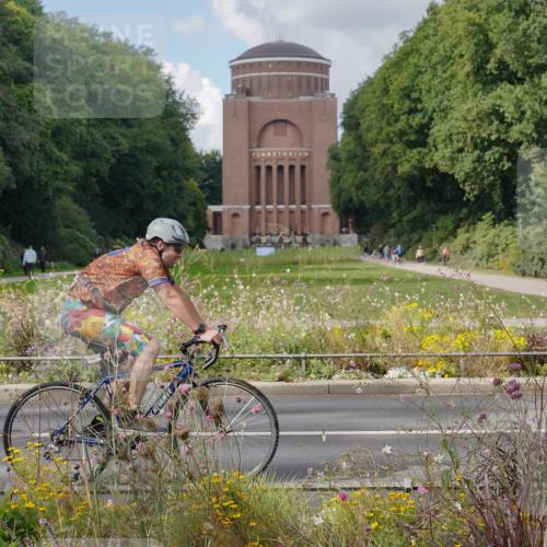 14.09.2025 - Stadtparktriathlon Michael Burmester http://msf.ph/oto/8900954 14.09.2025 13:10:15 Radfahren 1349, 1384, 1403, 1436, 1480, 1488, 1499, 1501, 1508 meine-sportfotos.de