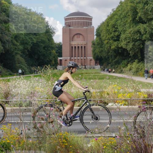 14.09.2025 - Stadtparktriathlon Michael Burmester http://msf.ph/oto/8900987 14.09.2025 13:10:25 Radfahren 1349, 1387, 1436, 1438, 1439, 1467, 1488, 1489, 1499, 1501 meine-sportfotos.de