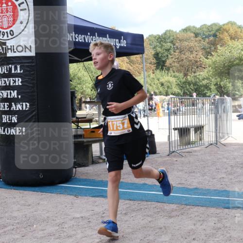 14.09.2025 - Stadtparktriathlon Strokosch-Dieckow http://msf.ph/oto/8901001 14.09.2025 14:43:13 Ziel 1757 meine-sportfotos.de