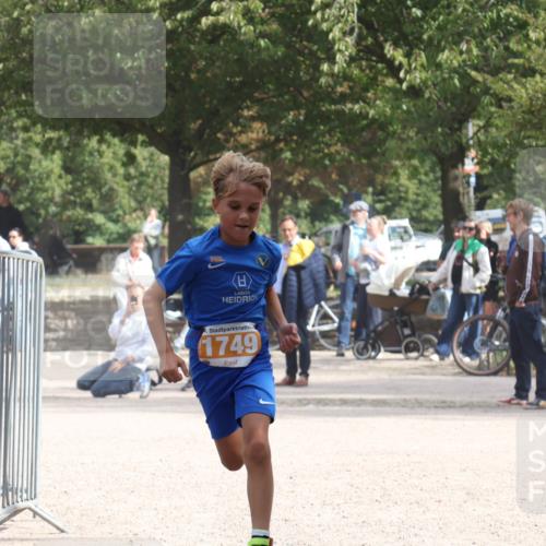14.09.2025 - Stadtparktriathlon Strokosch-Dieckow http://msf.ph/oto/8901008 14.09.2025 14:43:21 Ziel 1749 meine-sportfotos.de