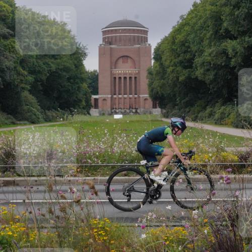 14.09.2025 - Stadtparktriathlon Michael Burmester http://msf.ph/oto/8901014 14.09.2025 09:22:22 Radfahren 311, 348, 361, 367, 392, 398, 432, 466, 487 meine-sportfotos.de