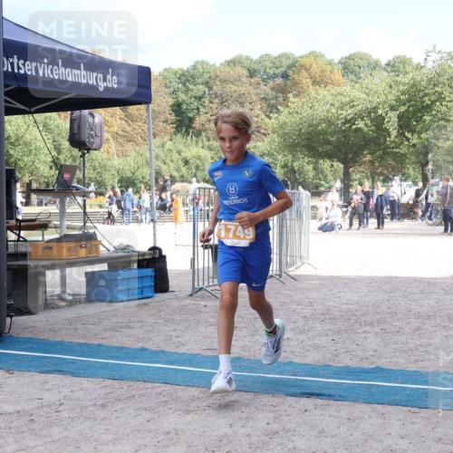 14.09.2025 - Stadtparktriathlon Strokosch-Dieckow http://msf.ph/oto/8901018 14.09.2025 14:43:23 Ziel 1749 meine-sportfotos.de