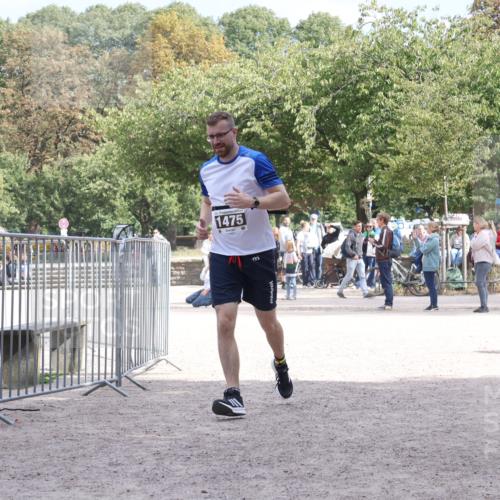 14.09.2025 - Stadtparktriathlon Strokosch-Dieckow http://msf.ph/oto/8901031 14.09.2025 14:43:32 Ziel 1475 meine-sportfotos.de