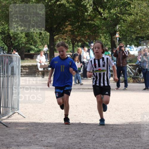 14.09.2025 - Stadtparktriathlon Strokosch-Dieckow http://msf.ph/oto/8901050 14.09.2025 14:43:47 Ziel 1713, 1714 meine-sportfotos.de