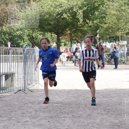 14.09.2025 - Stadtparktriathlon Strokosch-Dieckow http://msf.ph/oto/8901055 14.09.2025 14:43:48 Ziel 1713, 1714 meine-sportfotos.de