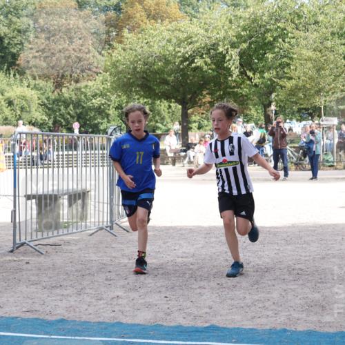 14.09.2025 - Stadtparktriathlon Strokosch-Dieckow http://msf.ph/oto/8901057 14.09.2025 14:43:48 Ziel 1713, 1714 meine-sportfotos.de
