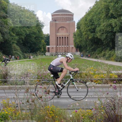 14.09.2025 - Stadtparktriathlon Michael Burmester http://msf.ph/oto/8901058 14.09.2025 13:11:32 Radfahren 1374, 1389, 1397, 1434, 1463, 1473, 1475, 1551 meine-sportfotos.de