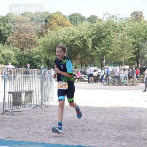 14.09.2025 - Stadtparktriathlon Strokosch-Dieckow http://msf.ph/oto/8901092 14.09.2025 14:44:27 Ziel 1721 meine-sportfotos.de