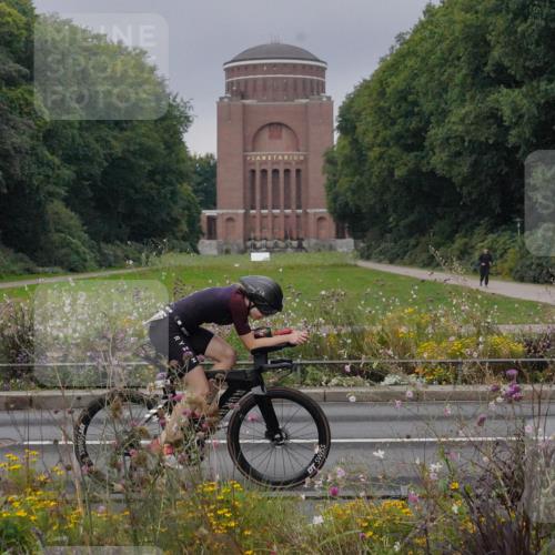 14.09.2025 - Stadtparktriathlon Michael Burmester http://msf.ph/oto/8901102 14.09.2025 09:23:09 Radfahren 408, 416, 434, 446, 460, 462, 484, 501 meine-sportfotos.de
