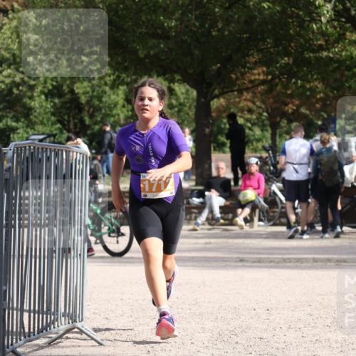 14.09.2025 - Stadtparktriathlon Strokosch-Dieckow http://msf.ph/oto/8901112 14.09.2025 14:45:37 Ziel 1712 meine-sportfotos.de