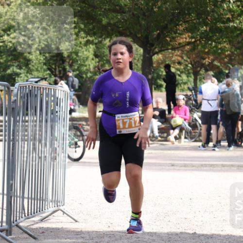 14.09.2025 - Stadtparktriathlon Strokosch-Dieckow http://msf.ph/oto/8901114 14.09.2025 14:45:37 Ziel 1712 meine-sportfotos.de