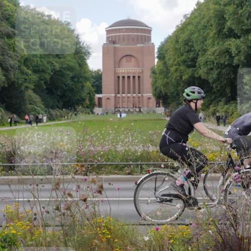 14.09.2025 - Stadtparktriathlon Michael Burmester http://msf.ph/oto/8901115 14.09.2025 13:12:06 Radfahren 1275, 1326, 1357, 1394, 1429, 1465, 1472, 1545, 1558 meine-sportfotos.de