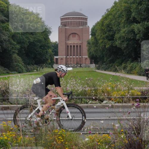 14.09.2025 - Stadtparktriathlon Michael Burmester http://msf.ph/oto/8901119 14.09.2025 09:23:14 Radfahren 312, 402, 408, 416, 434, 446, 484, 501 meine-sportfotos.de