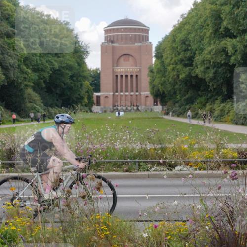 14.09.2025 - Stadtparktriathlon Michael Burmester http://msf.ph/oto/8901136 14.09.2025 13:12:14 Radfahren 1326, 1429, 1472, 1511, 1543, 1558 meine-sportfotos.de
