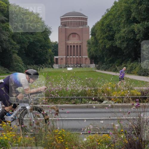14.09.2025 - Stadtparktriathlon Michael Burmester http://msf.ph/oto/8901143 14.09.2025 09:23:20 Radfahren 312, 360, 402, 408, 416, 446, 463 meine-sportfotos.de