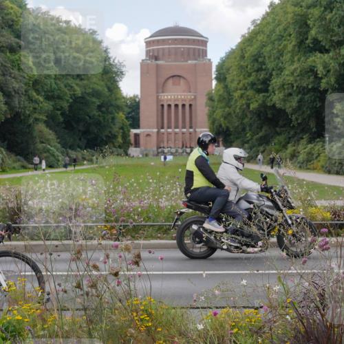 14.09.2025 - Stadtparktriathlon Michael Burmester http://msf.ph/oto/8901149 14.09.2025 13:12:23 Radfahren 1370, 1511, 1537, 1543 meine-sportfotos.de