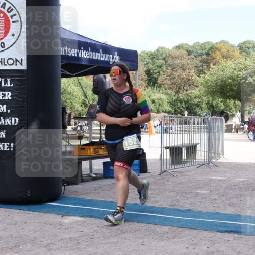 14.09.2025 - Stadtparktriathlon Strokosch-Dieckow http://msf.ph/oto/8901160 14.09.2025 14:49:19 Ziel 1528 meine-sportfotos.de