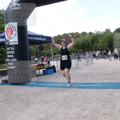 14.09.2025 - Stadtparktriathlon Strokosch-Dieckow http://msf.ph/oto/8901168 14.09.2025 14:58:53 Ziel 1429 meine-sportfotos.de